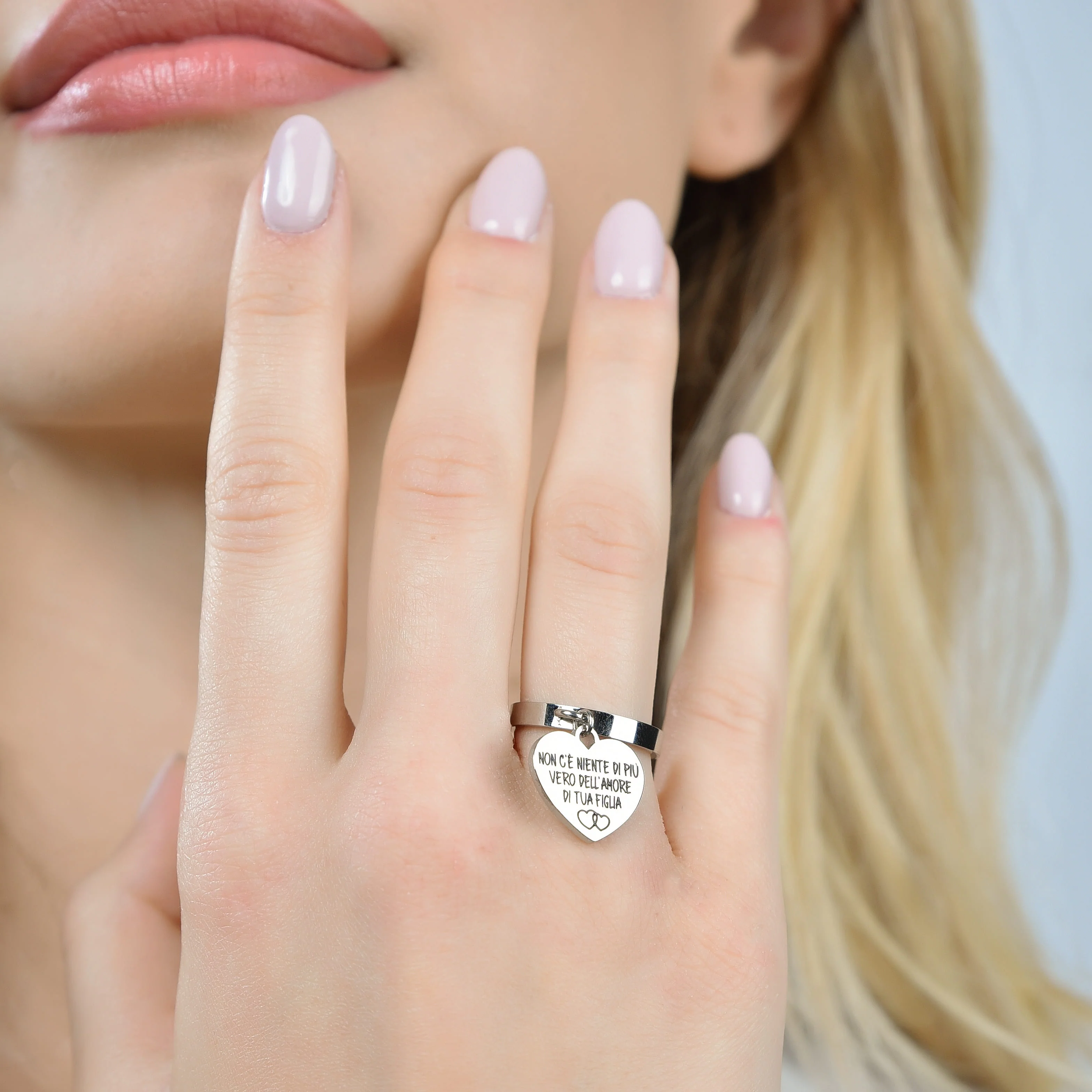 ANELLO DONNA IN ACCIAIO NON C'E' NIENTE DI PIù VERO DELL'AMORE DI TUA FIGLIA - Image 2