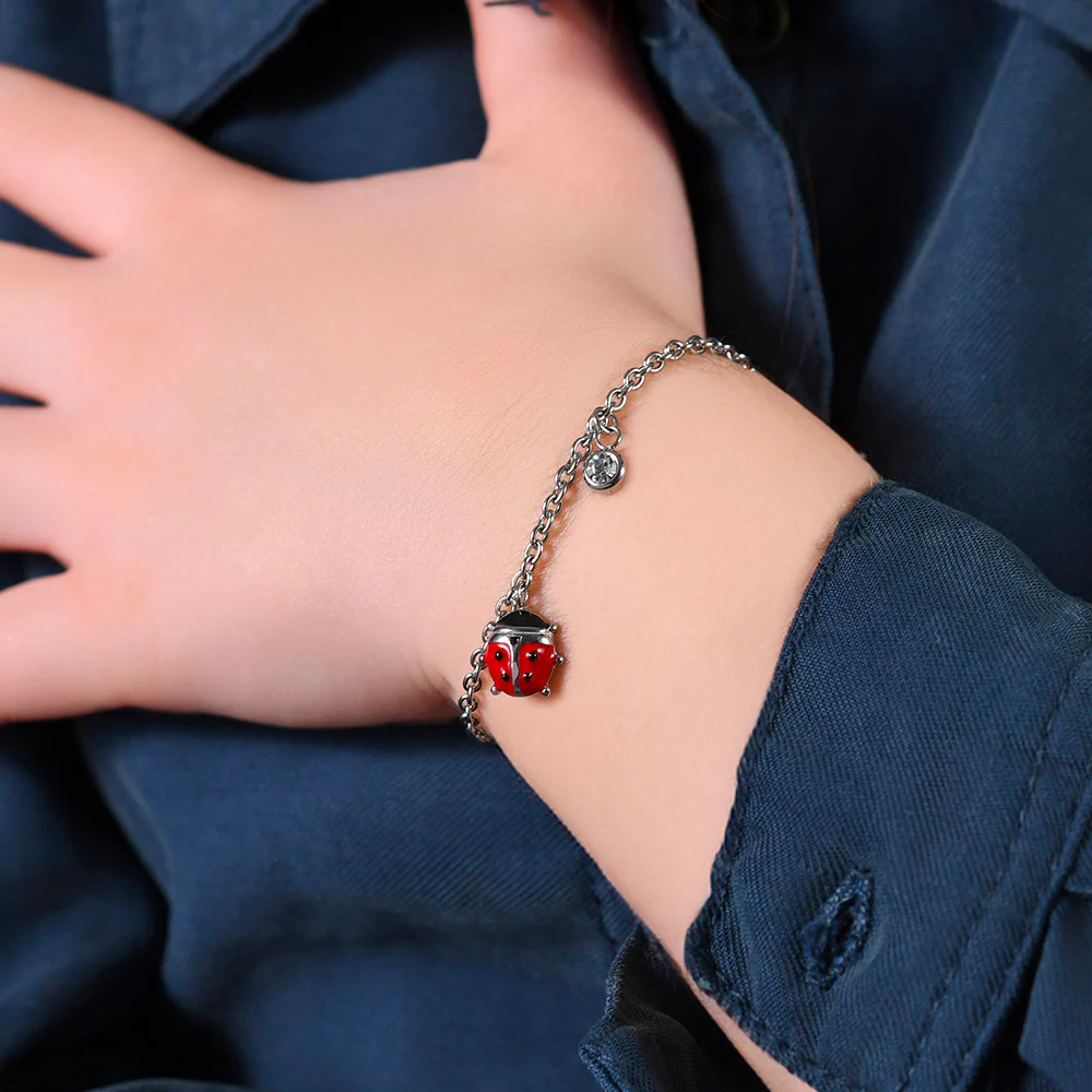 BRACCIALE BAMBINA IN ACCIAIO CON COCCINELLA CON SMALTO ROSSO E NERO E CRISTALLO - Image 2