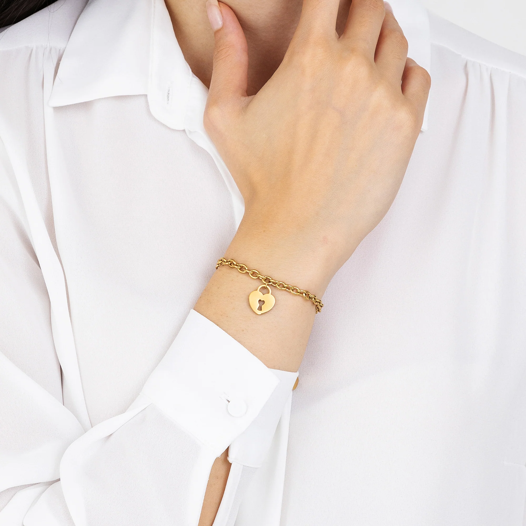 BRACCIALE DONNA IN ACCIAIO DORATO CON CUORE LUCCHETTO - Image 2
