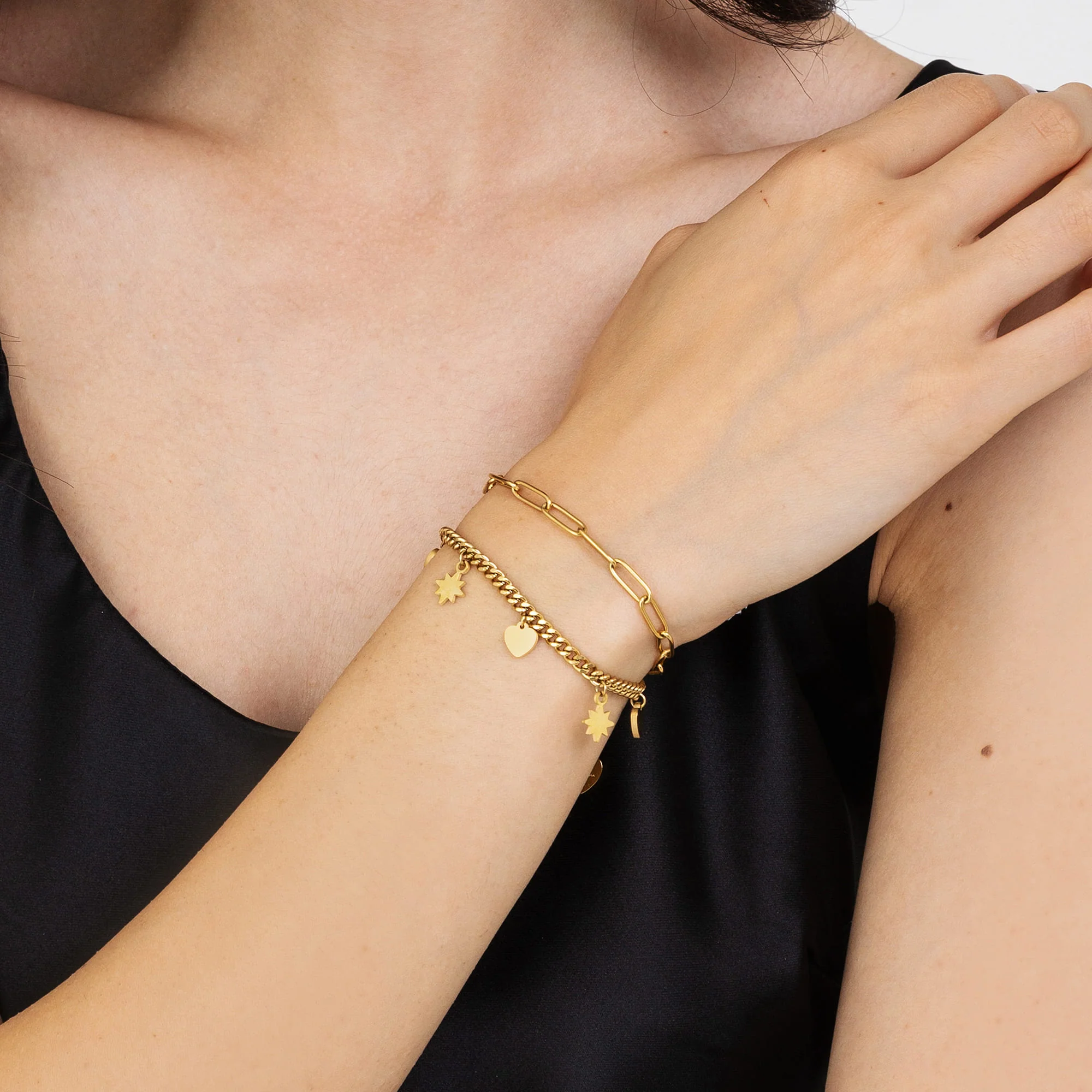 BRACCIALE DONNA IN ACCIAIO DORATO CON CUORI E STELLE - Image 2