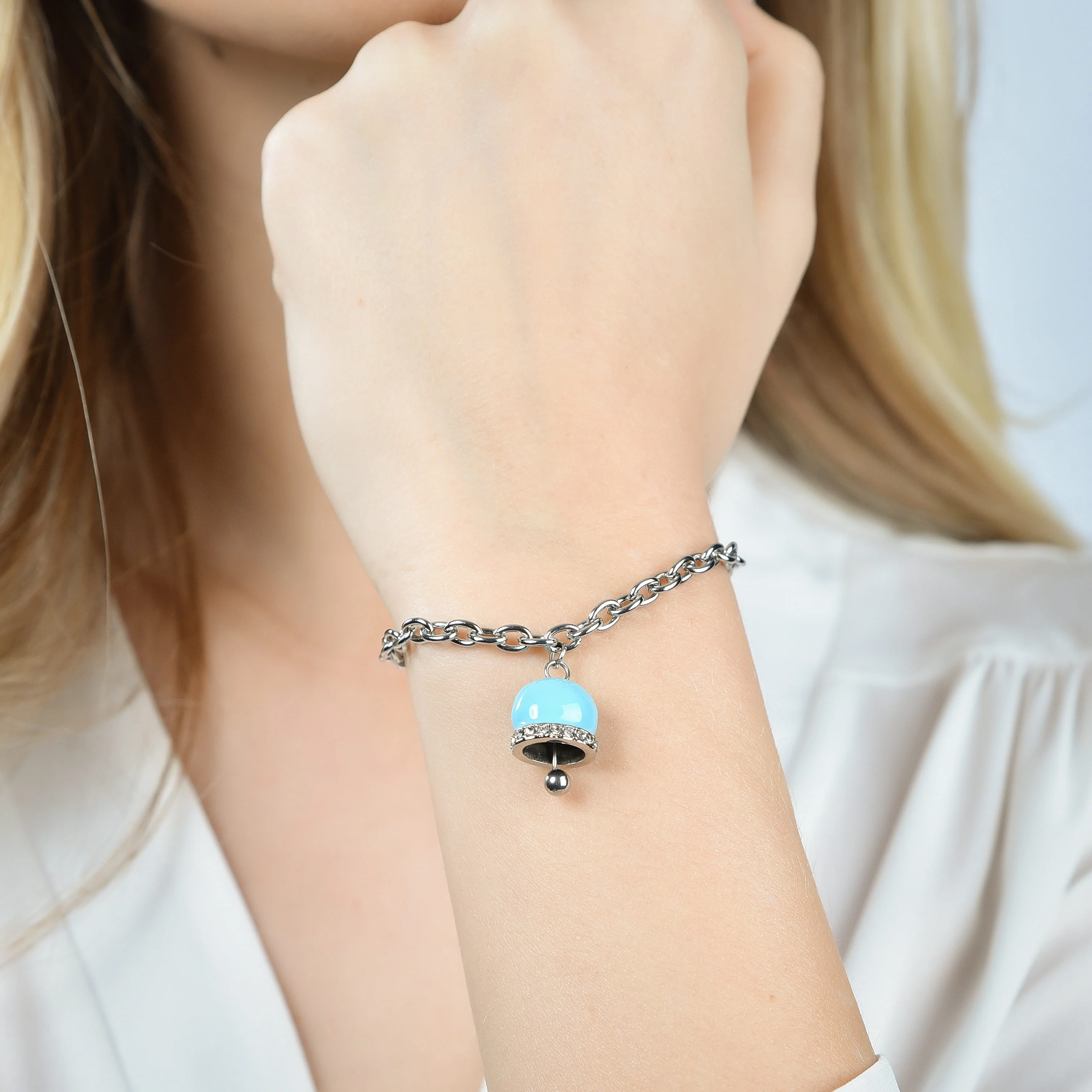 BRACCIALE DONNA IN ACCIAIO CON CAMPANELLA CON SMALTO TURCHESE E CRISTALLI - Image 2