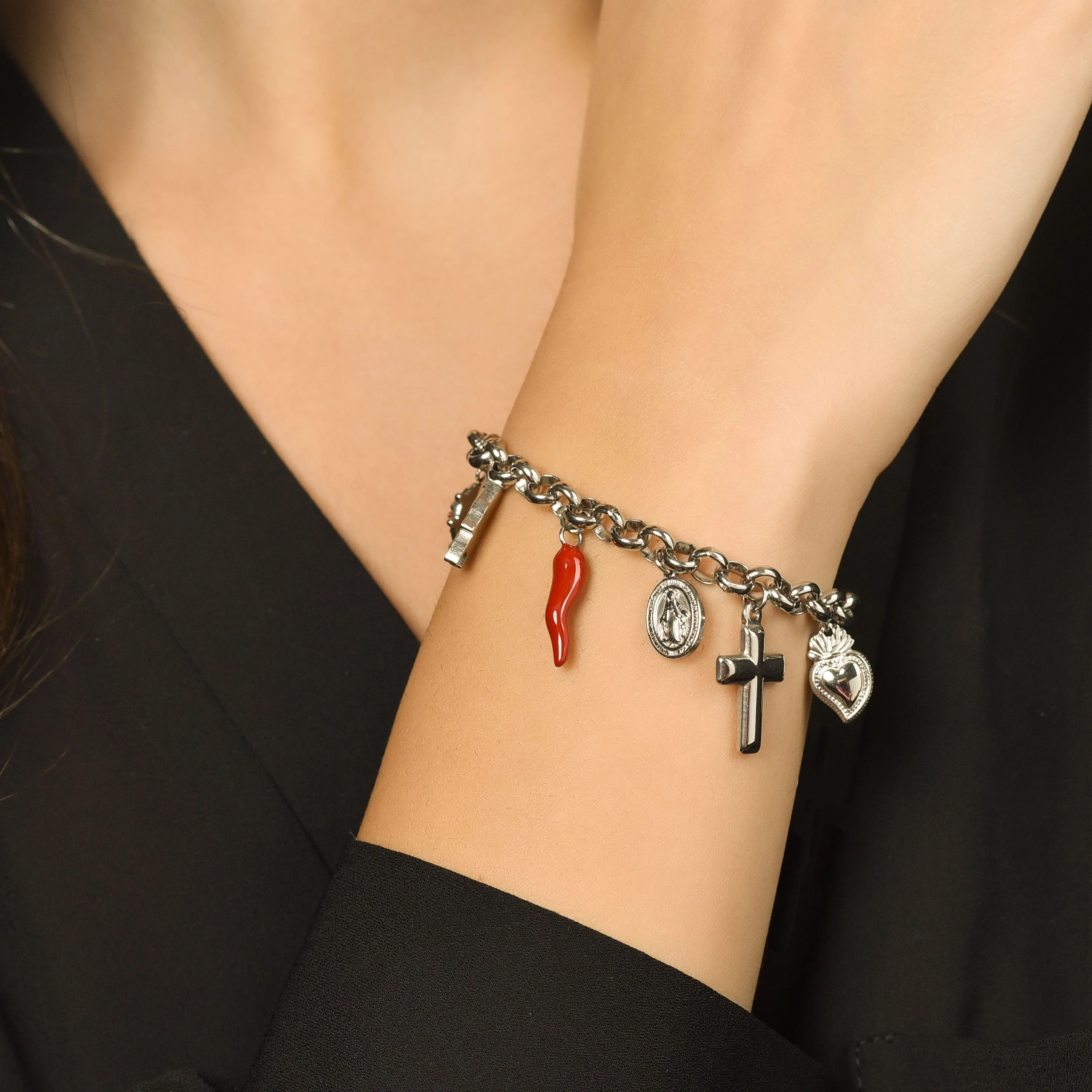 BRACCIALE DONNA IN ACCIAIO CON CHARMS - Image 2
