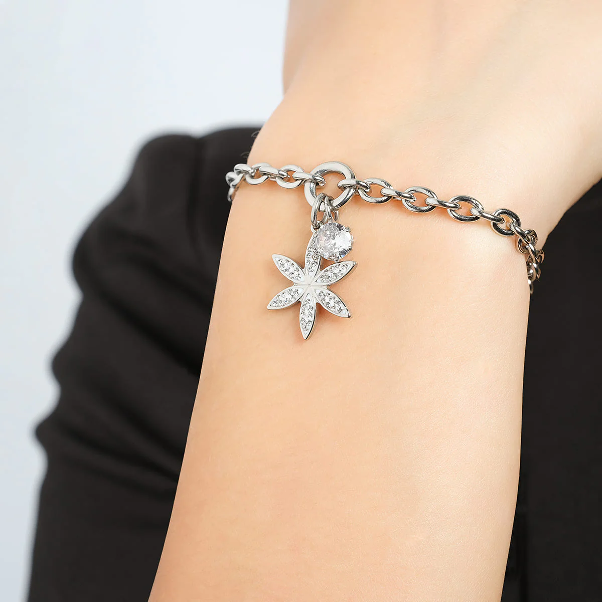 BRACCIALE DONNA IN ACCIAIO CON FIORE DELLA VITA CON CRISTALLI BIANCHI - Image 2