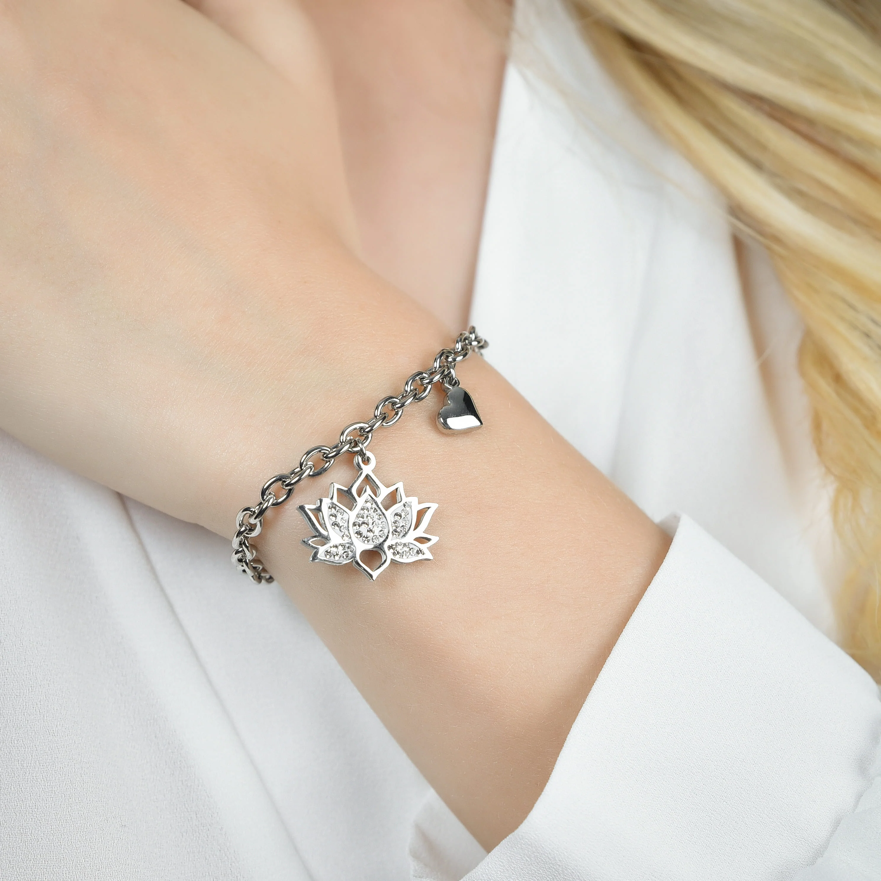 BRACCIALE DONNA IN ACCIAIO CON FIORE DI LOTO CON CRISTALLI BIANCHI - Image 2