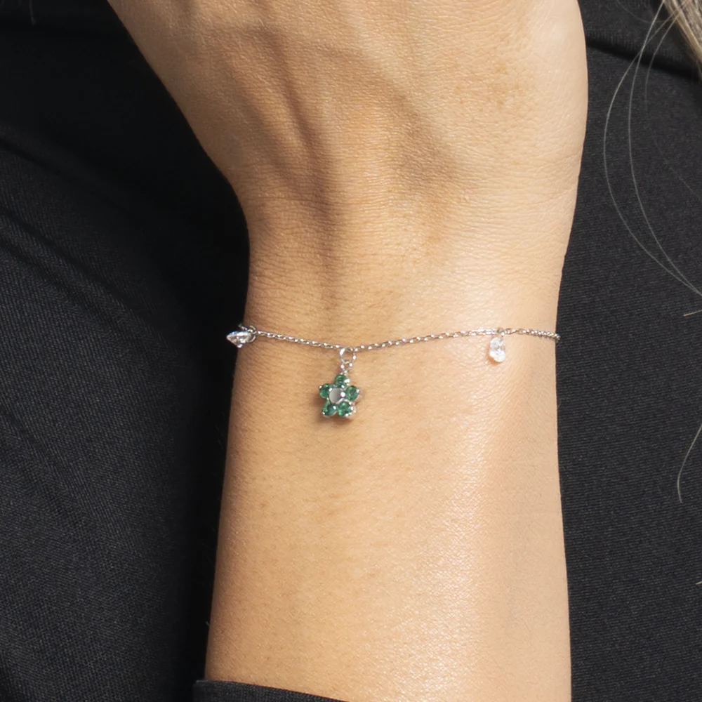 BRACCIALE DONNA IN ACCIAIO CON PENDENTE FIORE E PETALI ZIRCONE VERDE - Image 2