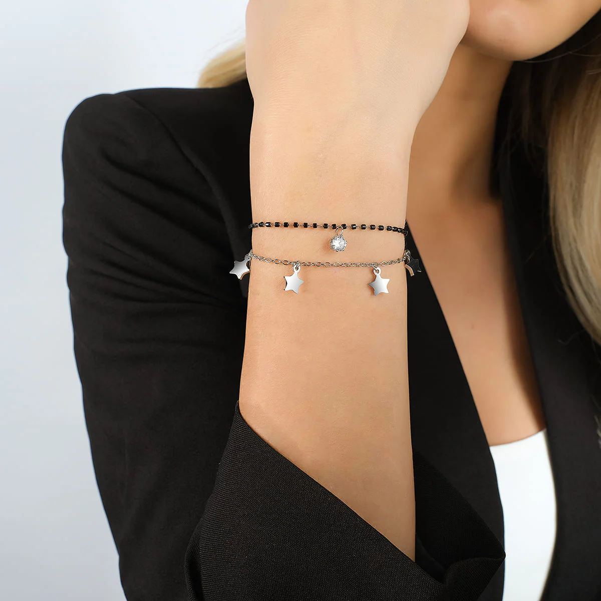 BRACCIALE DONNA IN ACCIAIO CON STELLE, ELEMENTI IP NERO E CRISTALLO BIANCO - Image 2