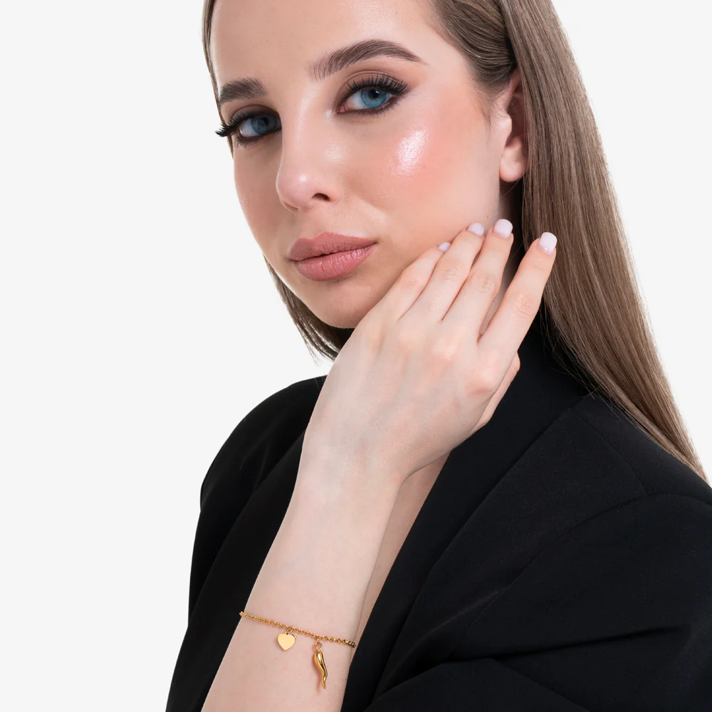 BRACCIALE DONNA IN ACCIAIO E IP GOLD CON CORNO E CUORE - Image 3