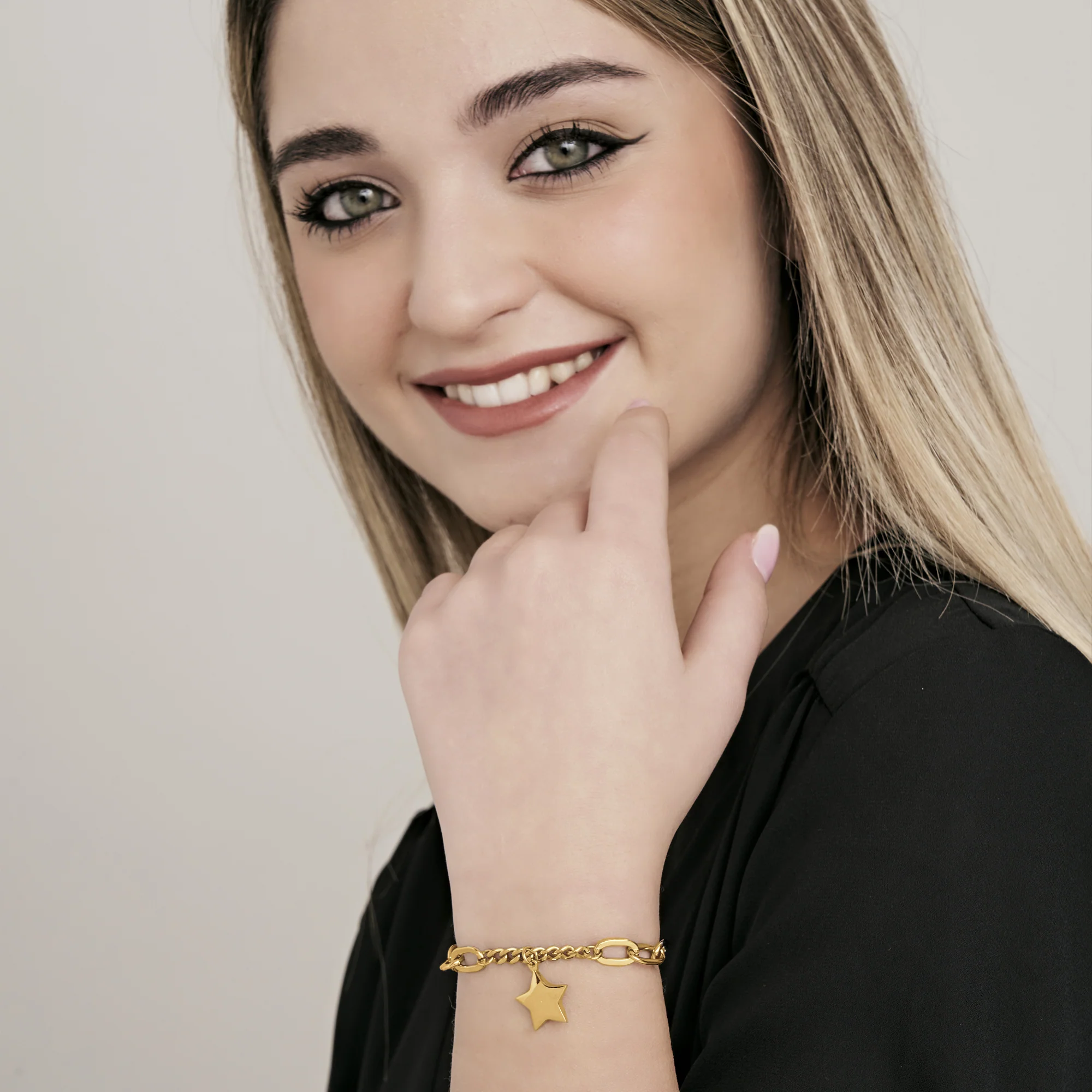 BRACCIALE DONNA IN ACCIAIO IP GOLD CON STELLA PIENA - Image 3