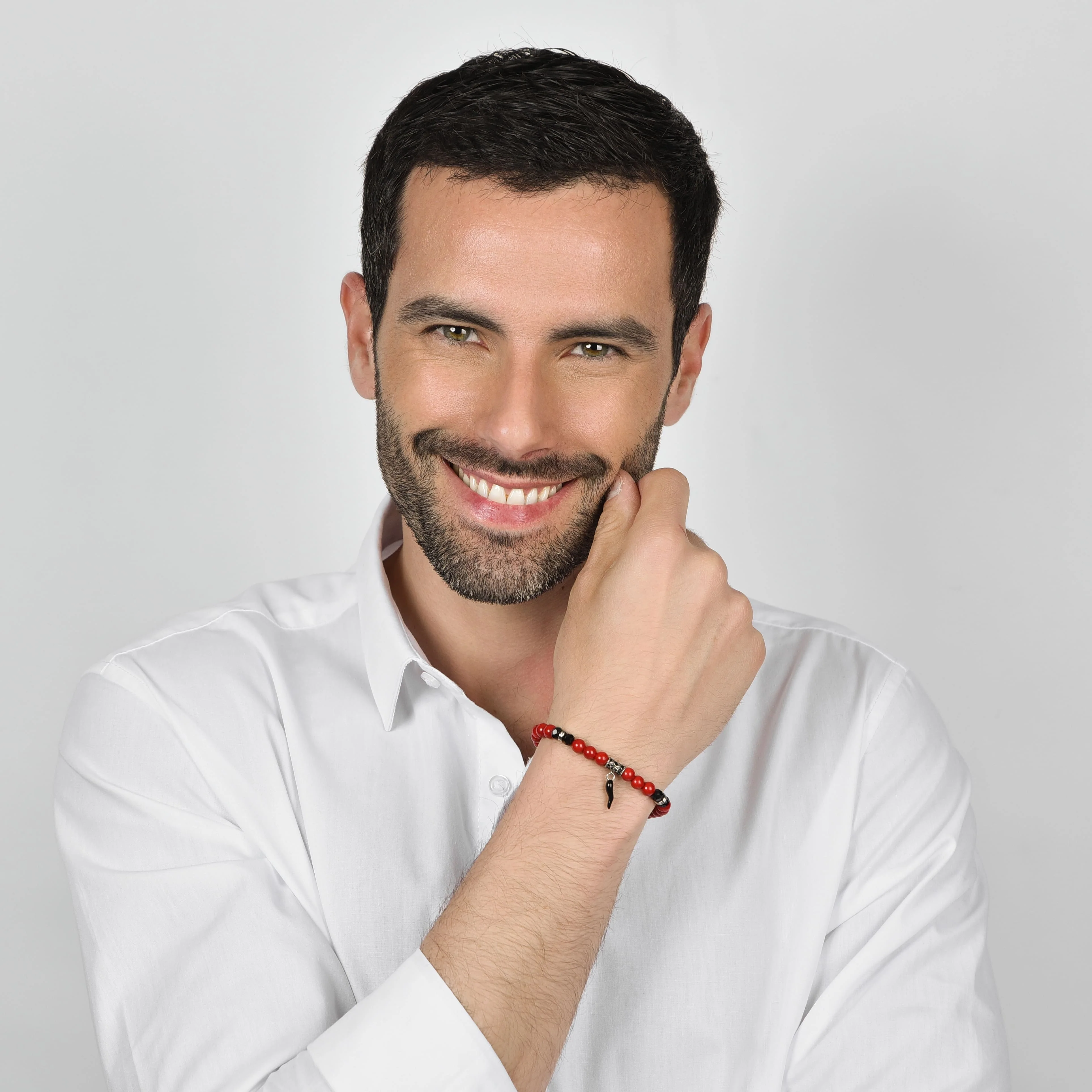 BRACCIALE UOMO ELASTICO CON PIETRE ROSSE E NERE E CORNO NERO - Image 3