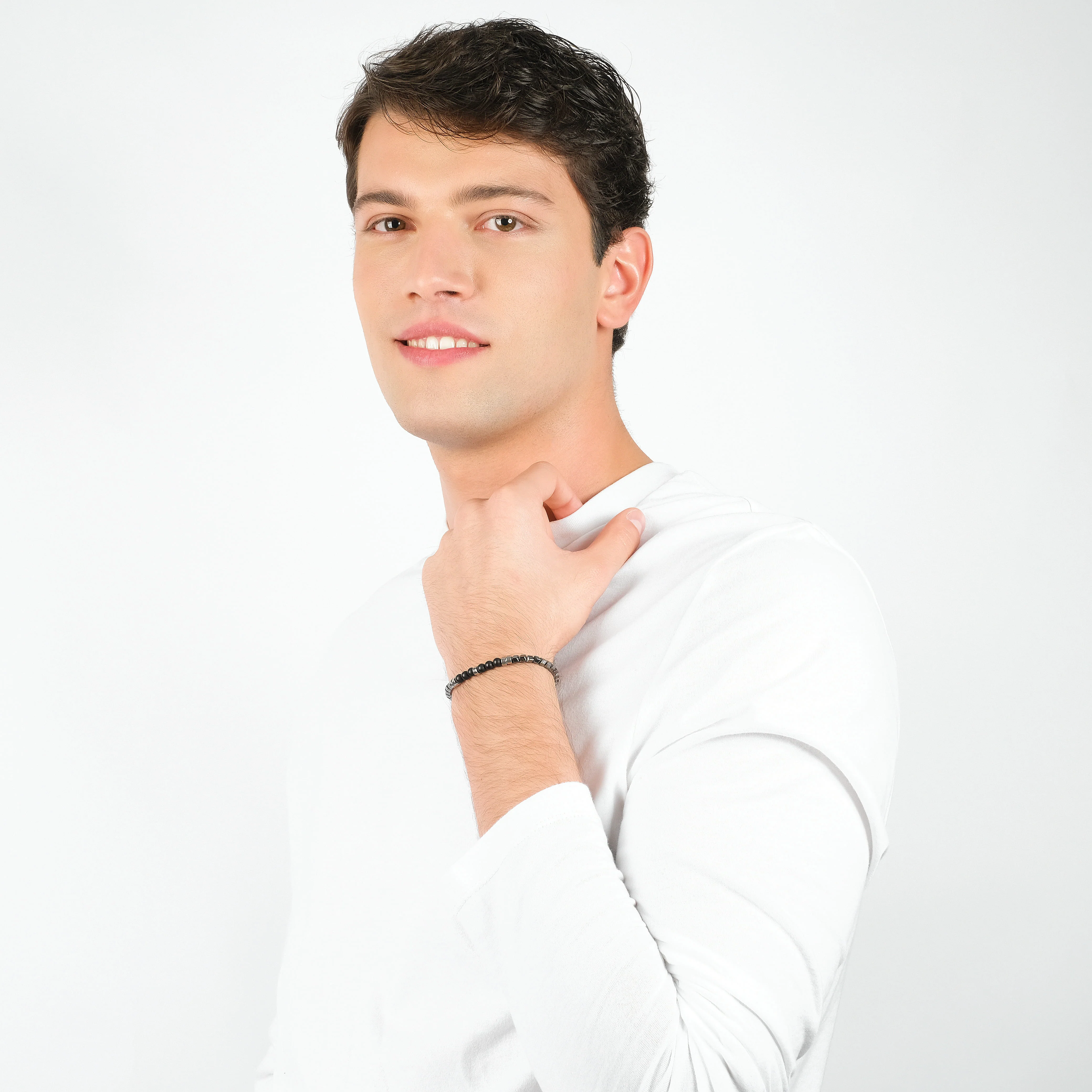 BRACCIALE UOMO IN ACCIAIO CON EMATITE IP GRIGIO E PIETRE NERE - Image 3