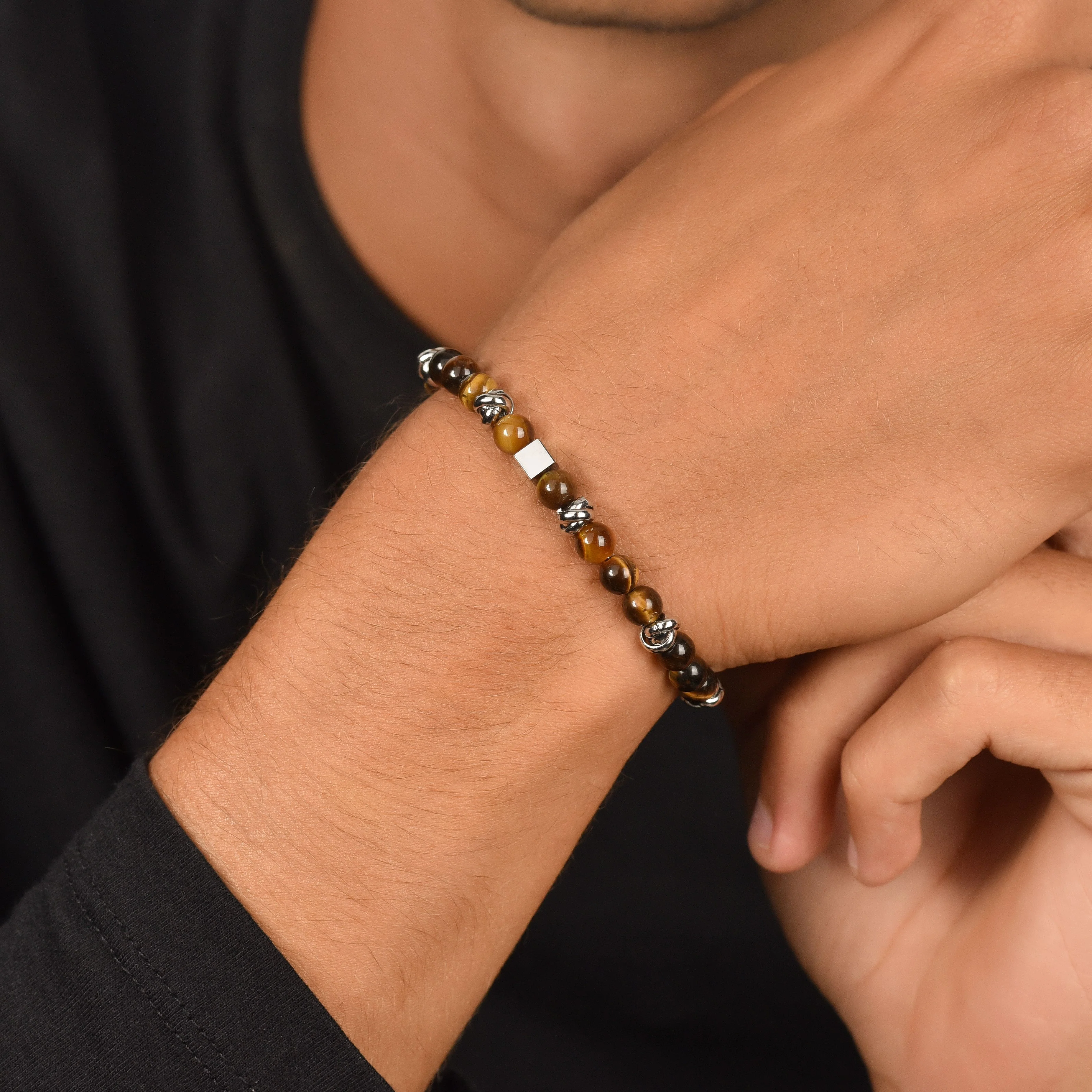 BRACCIALE UOMO IN ACCIAIO CON PIETRE OCCHIO DI TIGRE ED ELEMENTI IN ACCIAIO - Image 2