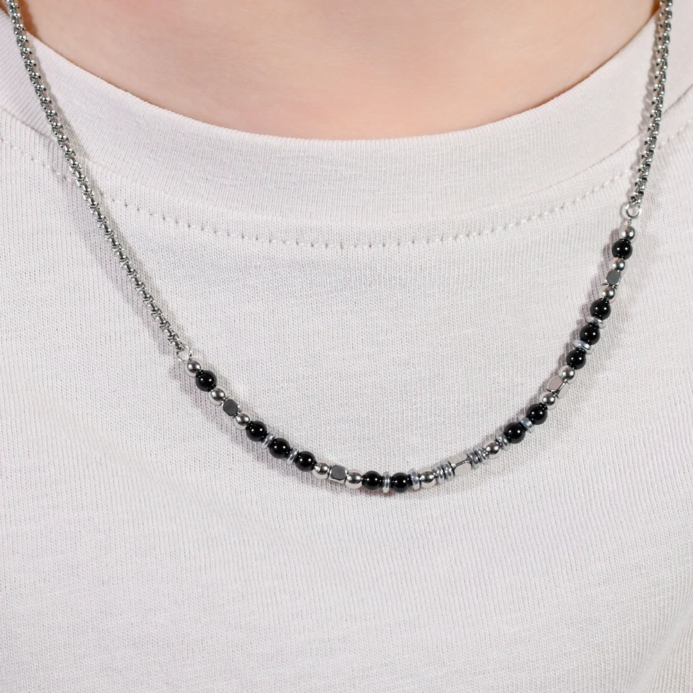 COLLANA BAMBINO IN ACCIAIO CON PIETRE NERE E GRIGIE - Image 2