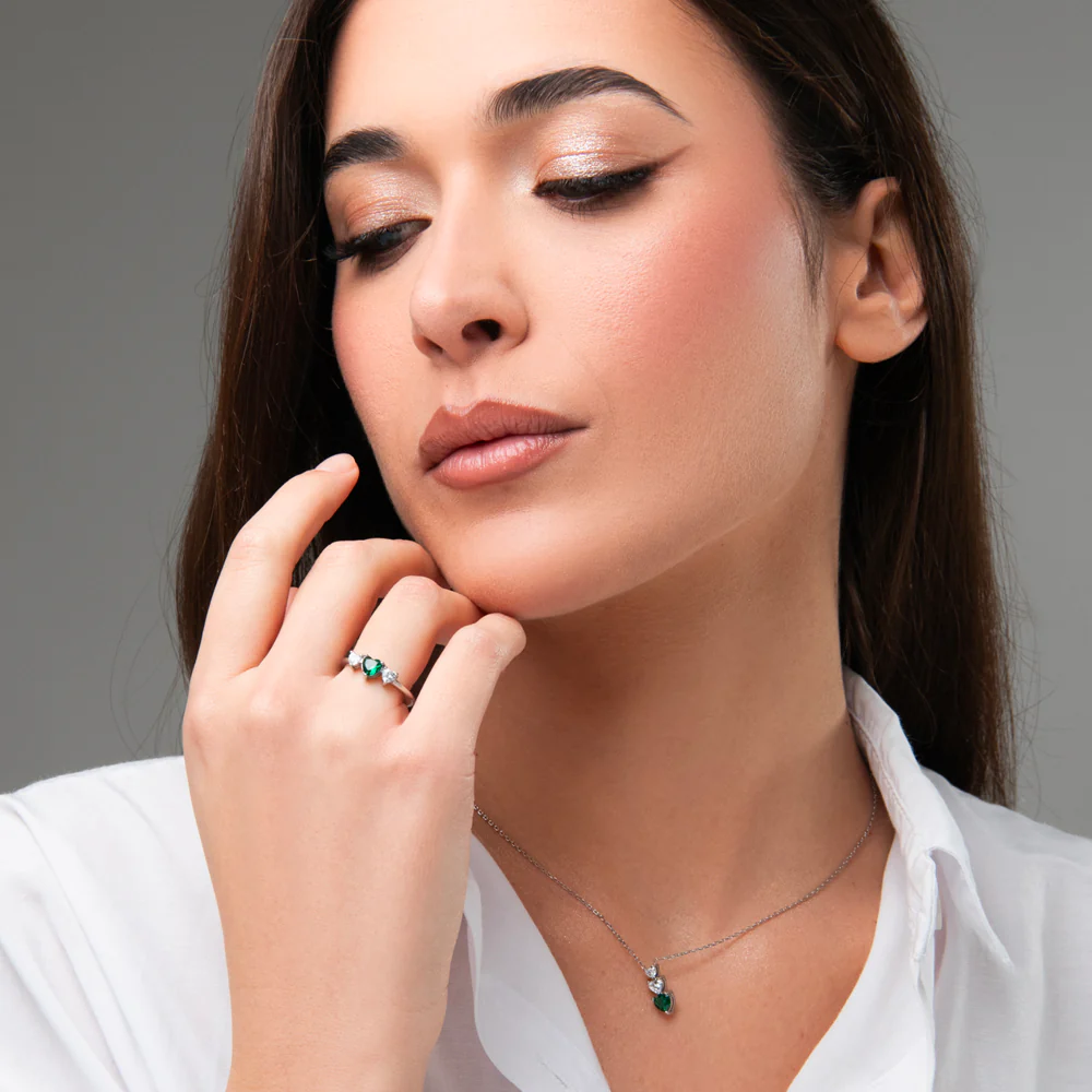COLLANA DONNA IN ACCIAIO CON CUORI CON ZIRCONI BIANCHI E VERDI - Image 4