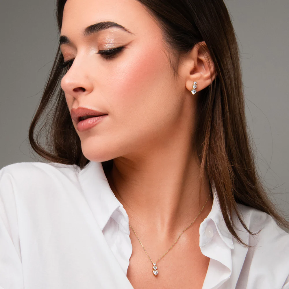 COLLANA DONNA IN ACCIAIO IP GOLD CON CUORI CON ZIRCONI BIANCHI - Image 4