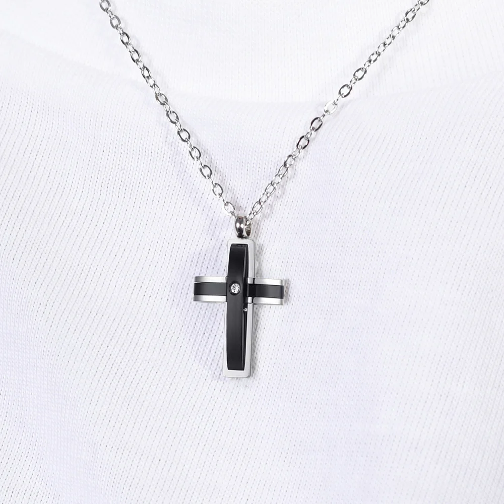 COLLANA UOMO IN ACCIAIO CROCE IP NERO E ZIRCONE - Image 2