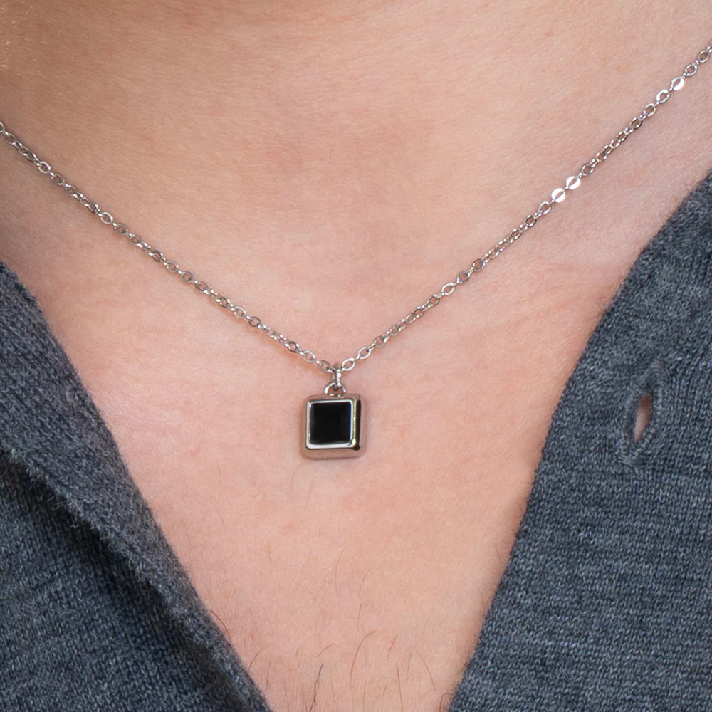 COLLANA UOMO IN ACCIAIO PIASTRA CON SMALTO NERO - Image 2