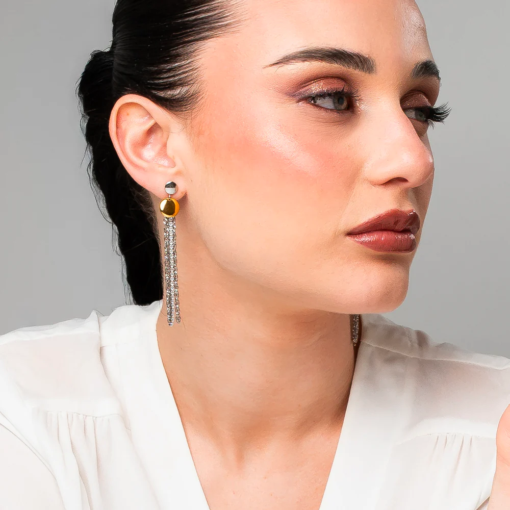 ORECCHINI DONNA IN ACCIAIO CON ELEMENTI IN ACCIAIO IP GOLD E CRISTALLI BIANCHI - Image 3